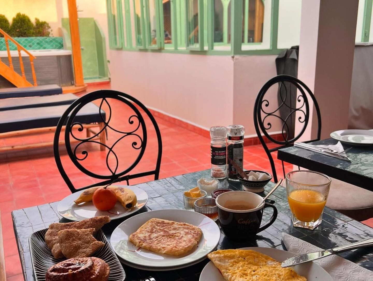 Riad Madinina Marrakesh Exteriör bild